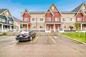 Modern townhouse for sale in Calgary